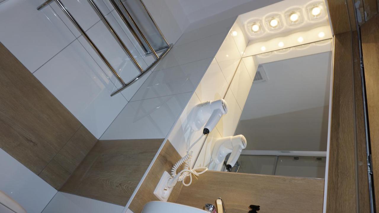 Amber Apartament 10 Cracovia Esterno foto